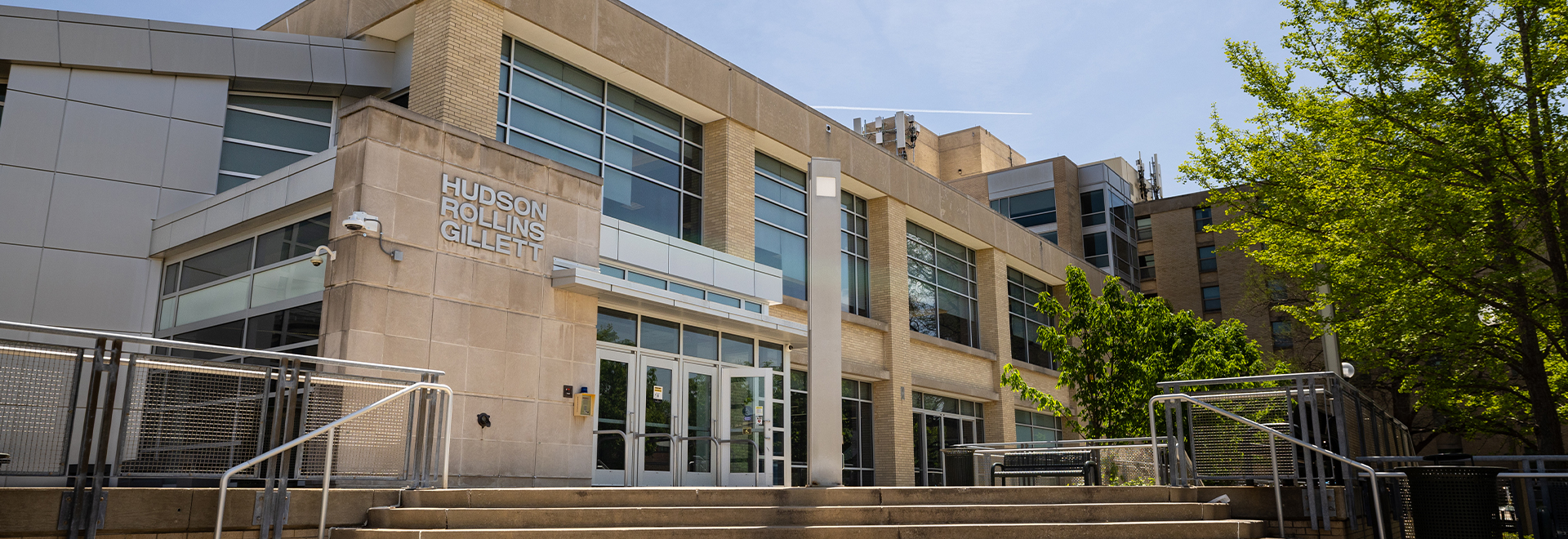 Building at Rollins where Pizza & MO is located