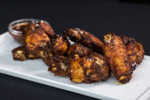 Wings and dipping sauce